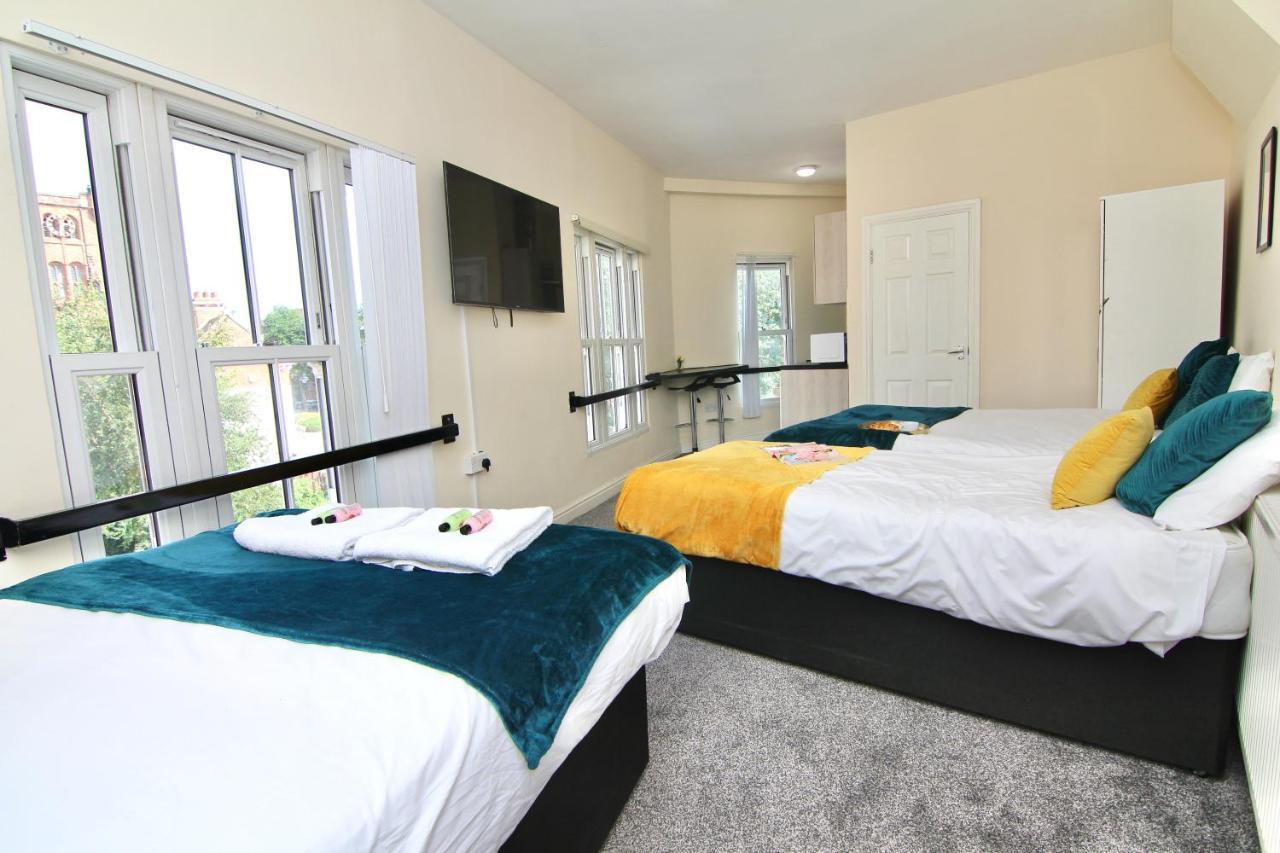 Elegant Studio 5 Mins Walk To Coventry Transport Museum Apartment Luaran gambar